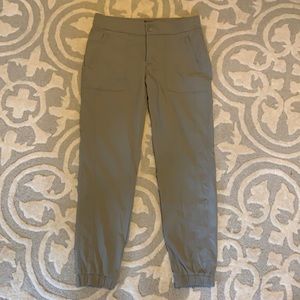 Athleta joggers sz 8